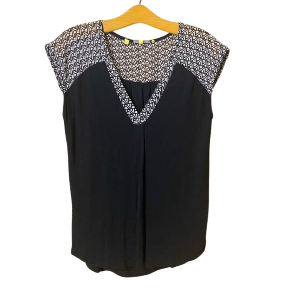 Little yellow button Black and Gray Asymmetrical Sleeveless Blouse large